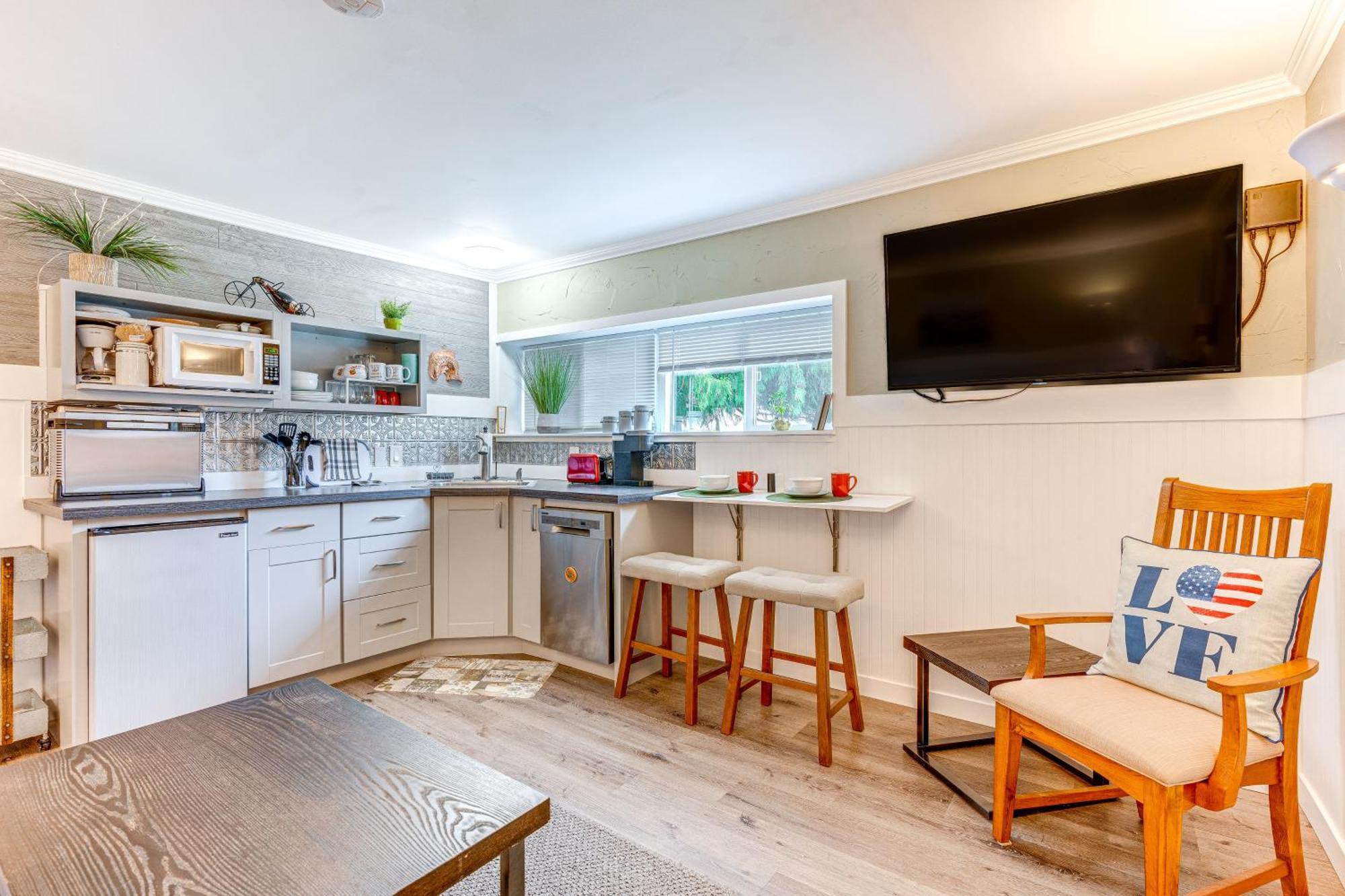 Charming Updated Retreat Walk To Lake Stevens! Luaran gambar